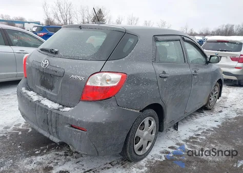 2010 Toyota Matrix z USA, uszkodzony, nr VIN 2T1KU4EE1AC308195